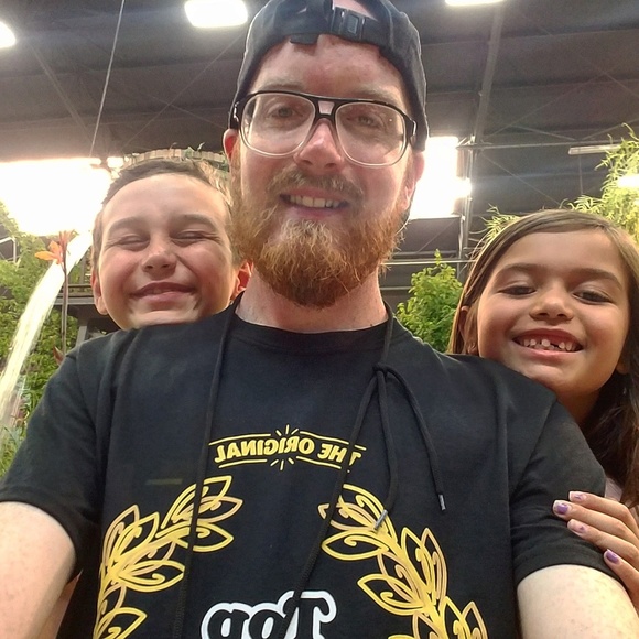 Meet your Posher, Cody - Picture 1 of 1